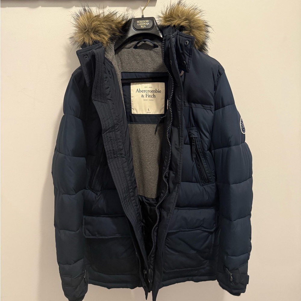 Abercrombie & Fitch Men's Dark Blue Puffer Jacket with Faux Fur Trim